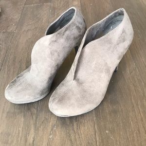 Audrey Brooke High Heels